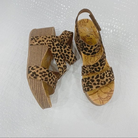 LAST! Blowfish KEEP IT GOING LEOPARD WEDGE SANDALS - Picture 5 of 6